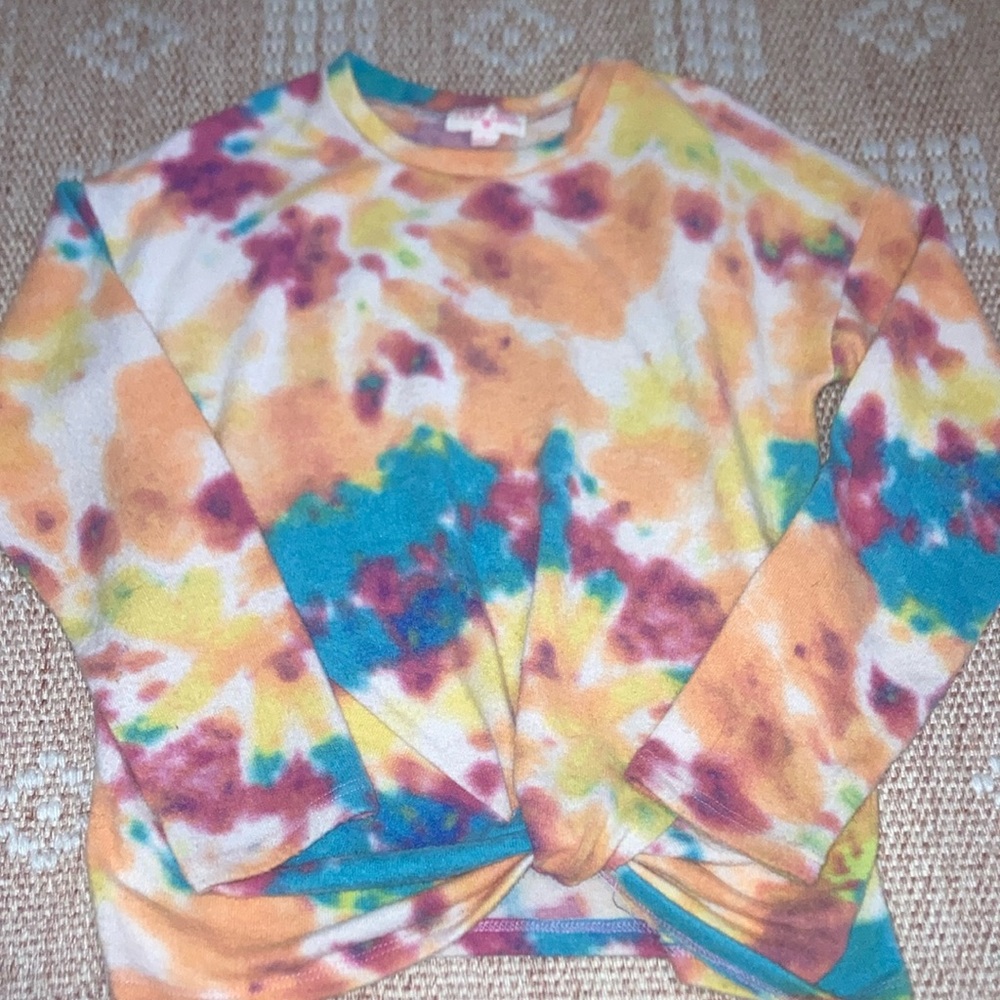 Girls tie dye long sleeve shirt